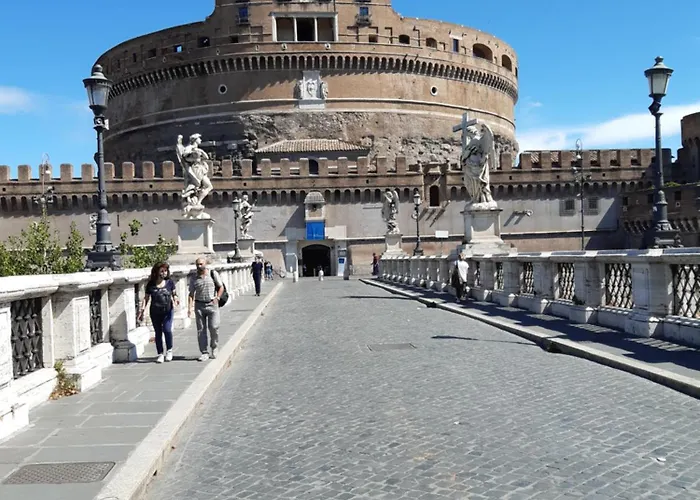 Le Tare 4* Rome